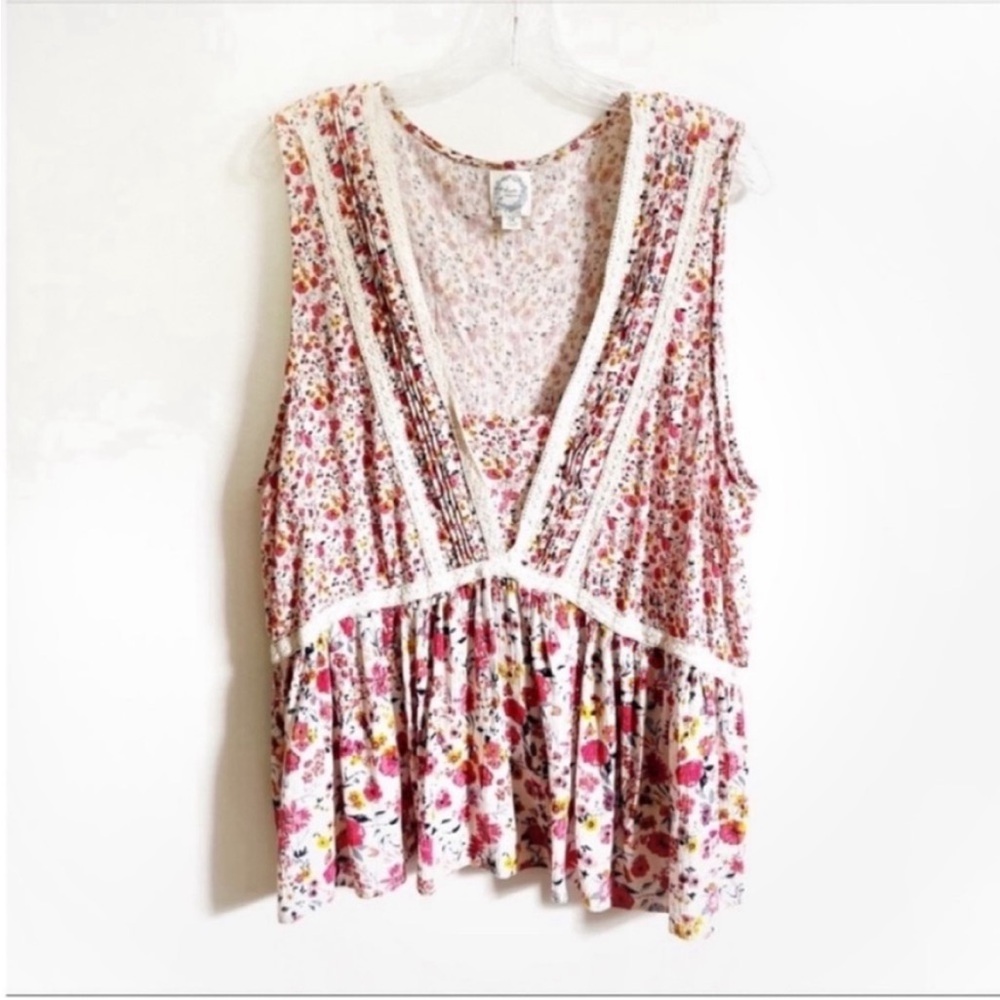 Blue Rain Francesca's Quincy tank top cream red floral crochet sleeveless - Picture 2 of 10